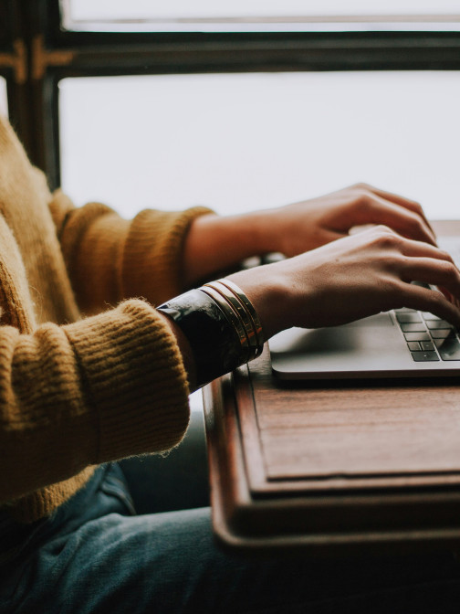 christin hume mfB1B1s4sMc unsplash (1)