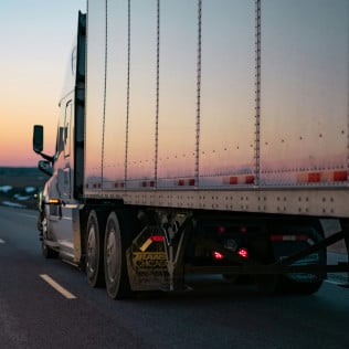 Cargo and stock through put lorry web