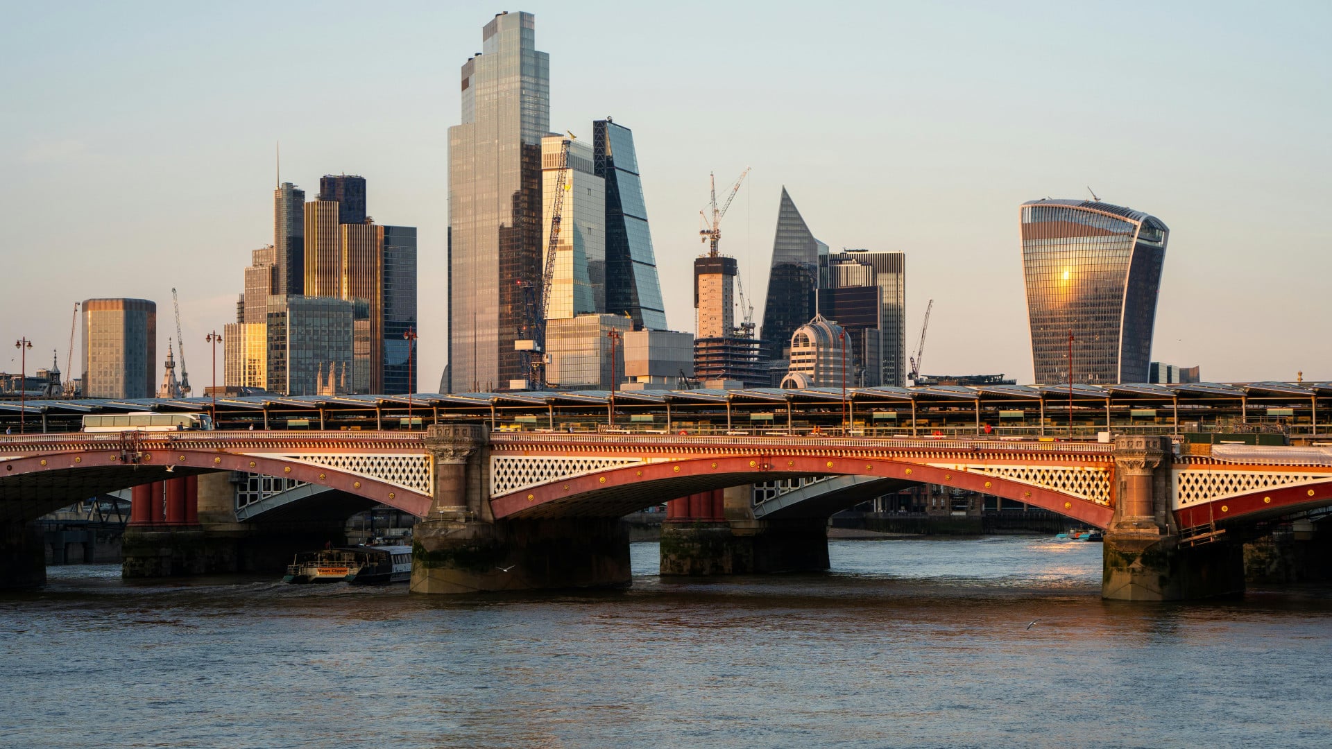UK Financial Institutions Insurance