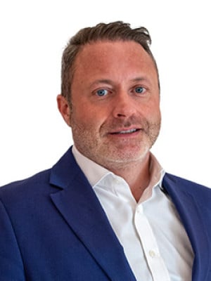 Simon Jones W
