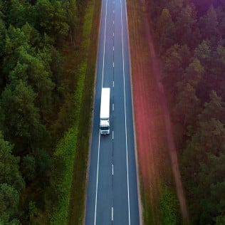 Transportation lorry web 3840x2160